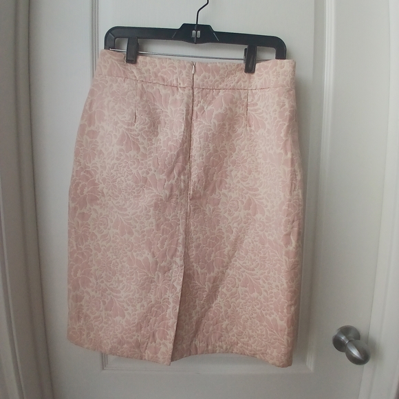 Old Navy Blush Floral Pencil Skirt - Picture 1 of 4